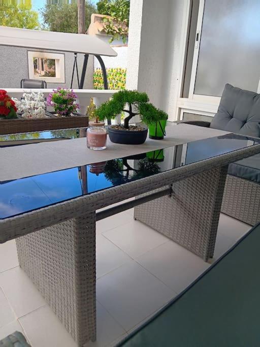 Vakantiehuis In La Marina With Cozy Garden And Private Solarium